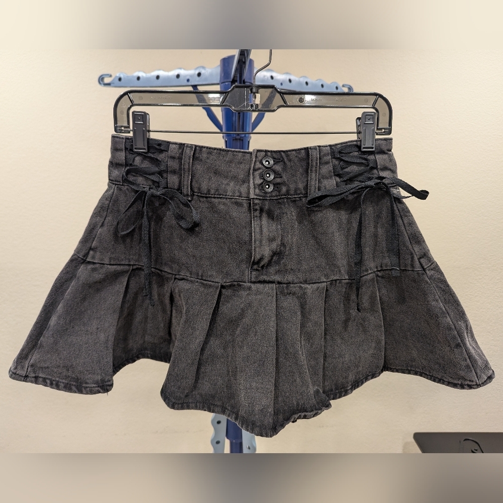 Social Collision Black Lace-Up Pleated Denim Skirt Juniors S NWT